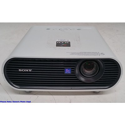 Sony (VPL-EX50) XGA 3LCD Projector