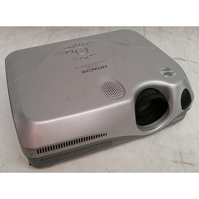 Hitachi (CP-X440) XGA 3LCD Projector