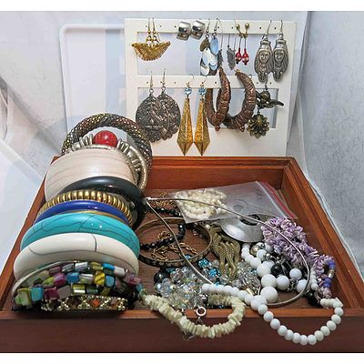 Odds & Ends of Bangles, Baubles, Beads & Bracelets- Jeweller's Pre-Retirement Clearance