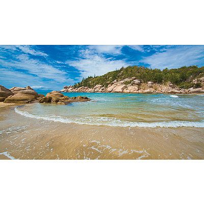 7 Nights Accommodation on Magnetic Island Queensland PLUS Car Hire - Total Value $2000