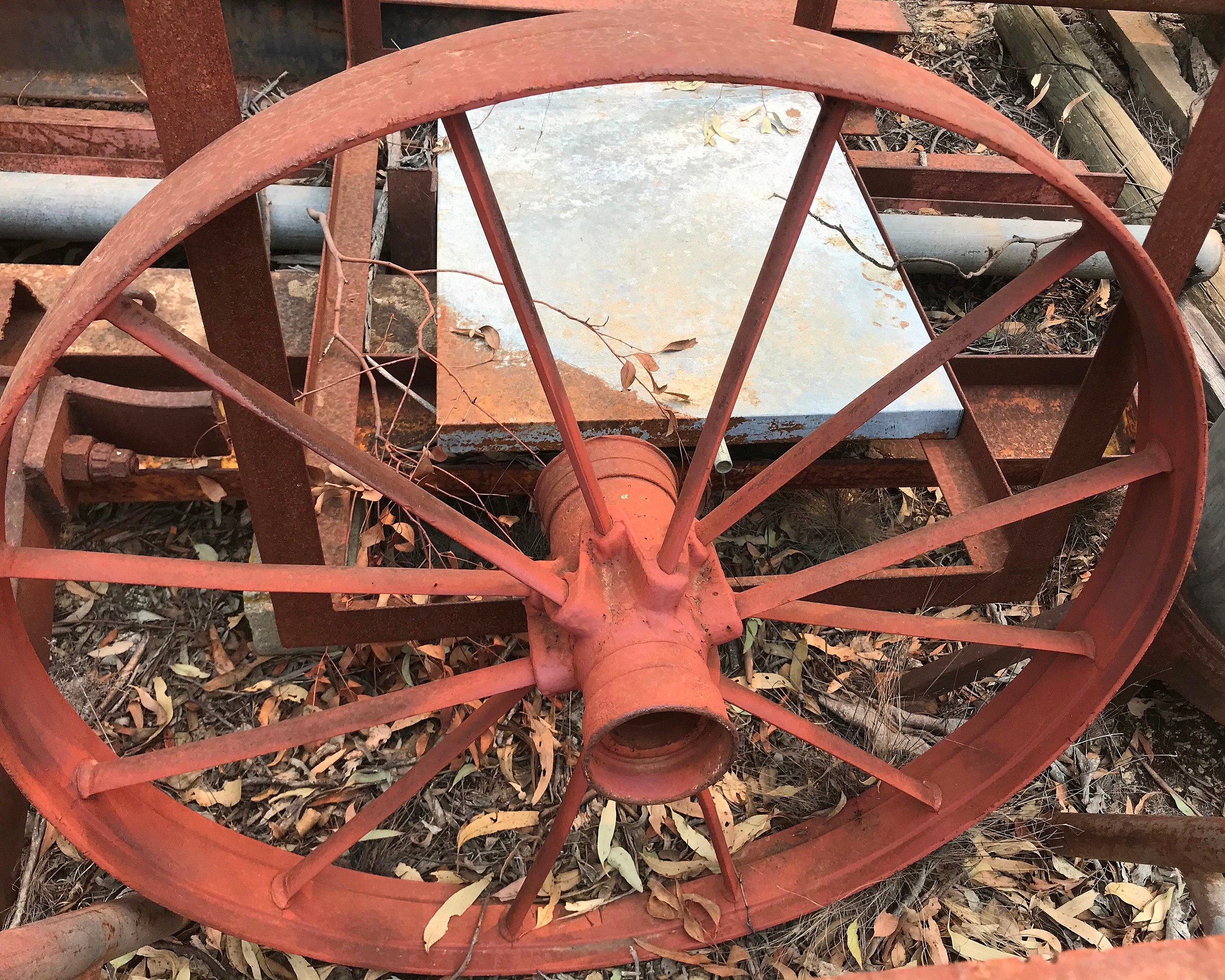 Lot 129 Cast Iron Wagon Wheel Lot 1094493 ALLBIDS