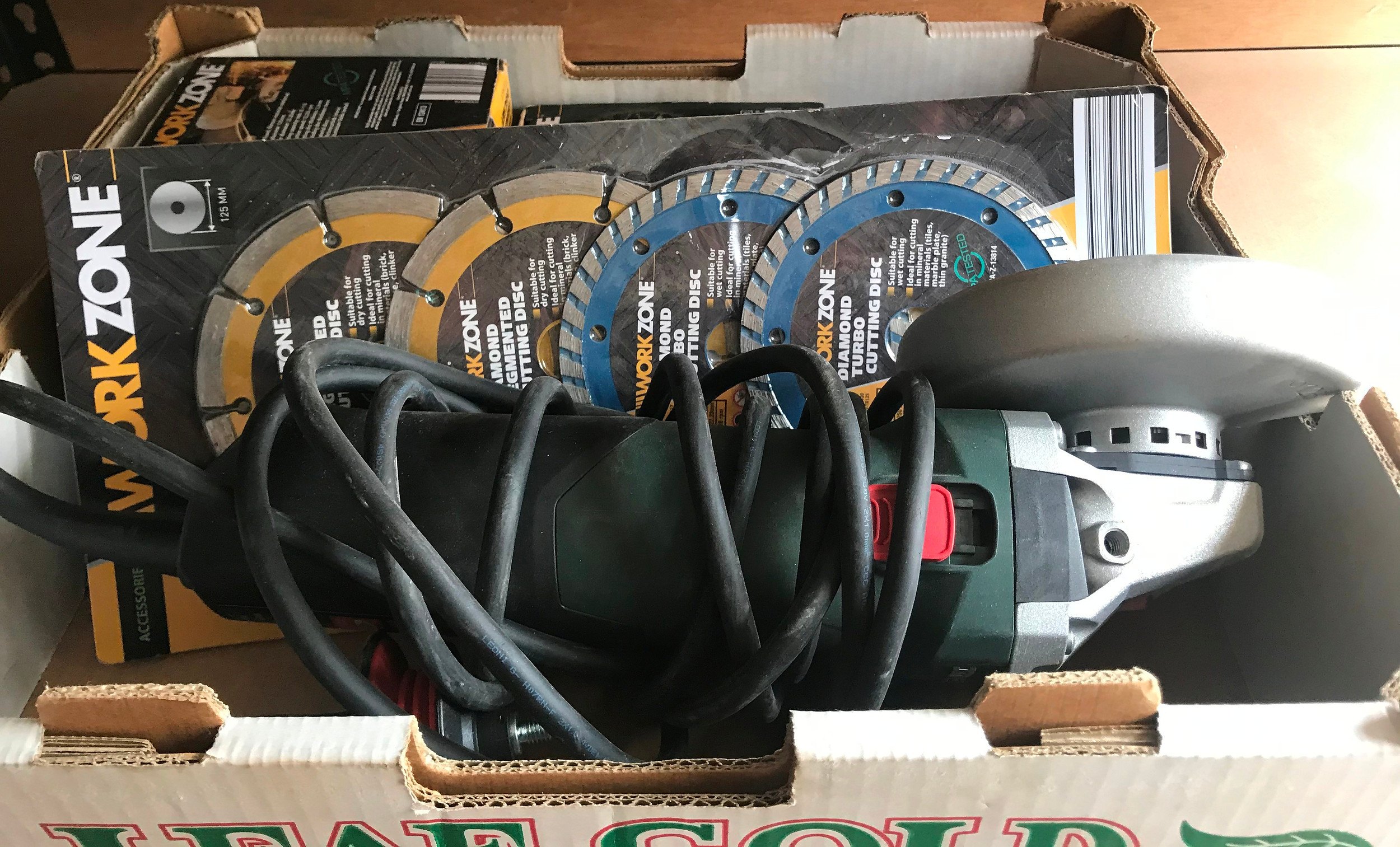 Lot 270 Metabo Angle grinder Accessories Lot 1094629 ALLBIDS