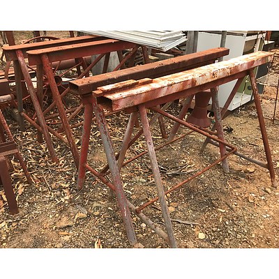 Lot 127 - Metal Trestle - Lot of 8