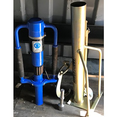 Lot 13 - Picket Fence Driver & Extractor