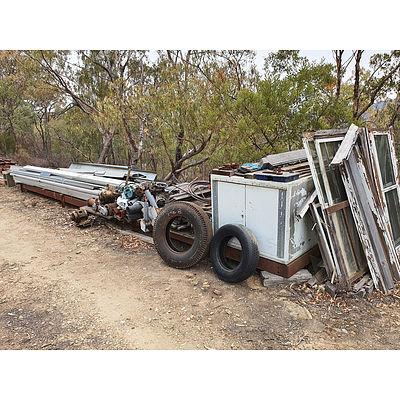 Lot 159 - Large Steel Platform with Entire Contents