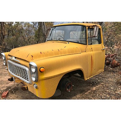 Lot 283 - International Truck AA130