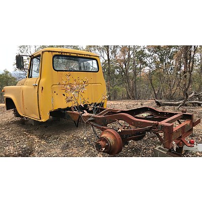 Lot 283 - International Truck AA130