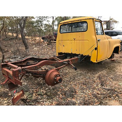 Lot 283 - International Truck AA130