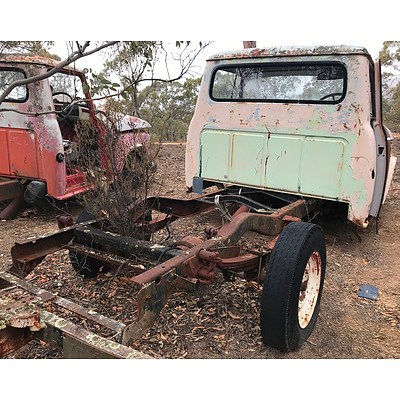 Lot 284 - International Truck AB110