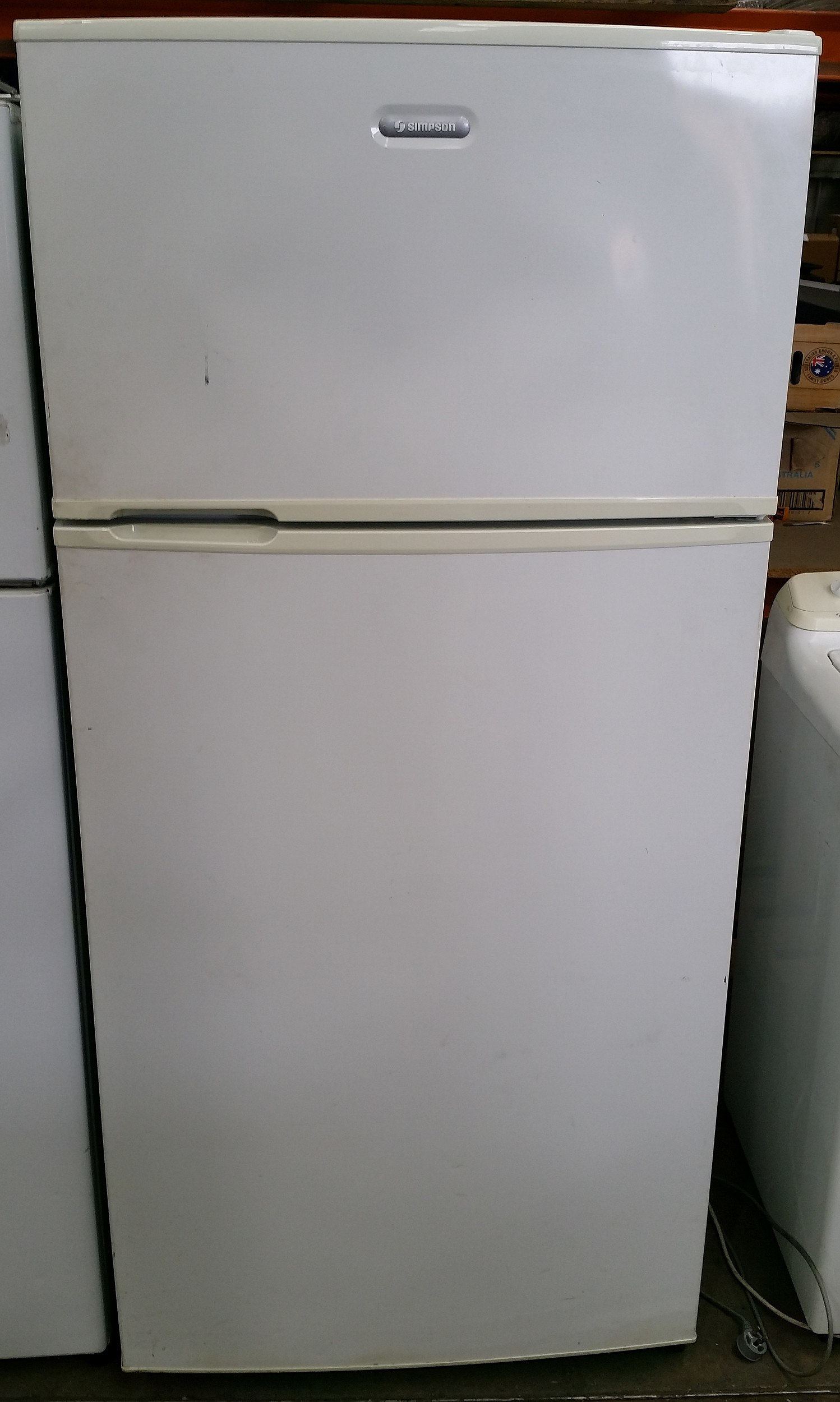 Simpson STM5200WA-R*1 520L Fridge-Freezer - Lot 1103489 | ALLBIDS