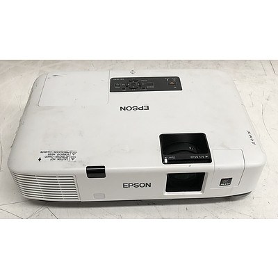Epson (EB-1830) XGA 3LCD Projector