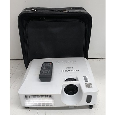 Hitachi (CP-X3011N) XGA 3LCD Projector