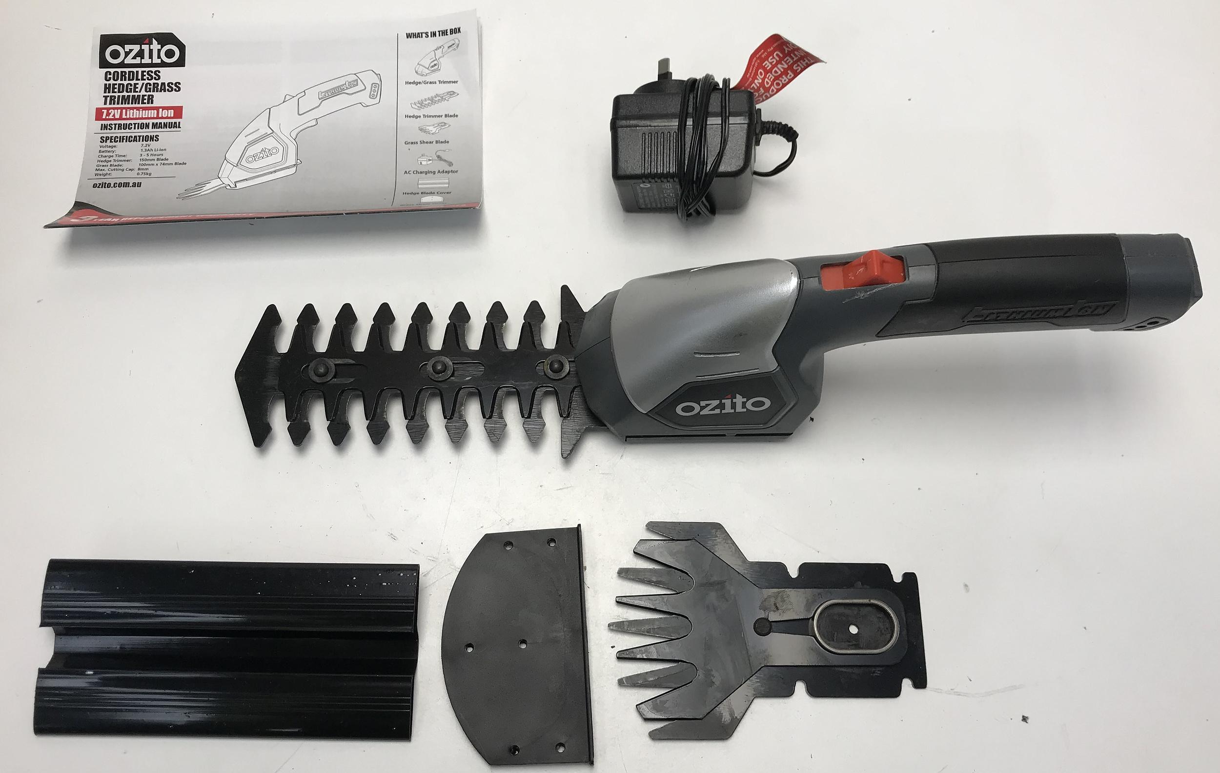 ozito battery hedge trimmer