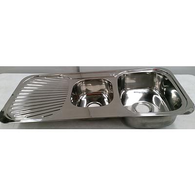 Stainless Steel Undermount 1 and 1/2 Bowl Kitchen Sink - New