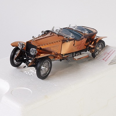 A 1:24 Scale Die Cast Model of a 1921 Rolls Royce Silver Ghost by Franklin MInt
