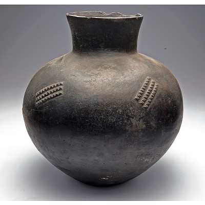 Ceramic Beer Pot with Traditional Amasumpa Decoration, Zulu People, Zululand East Coast South Africa