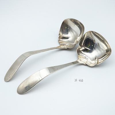 Pair of Sterling Silver Ladles, New England (USA), Manchester Silver Co, 20th Century, 93g