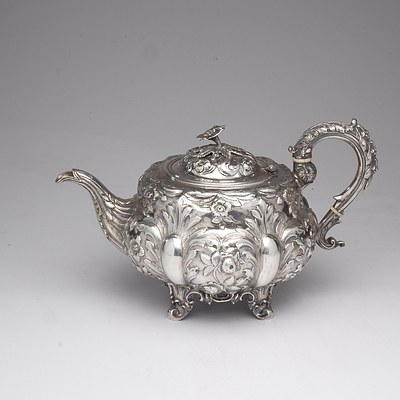 Early Victorian Heavily Repousse Sterling Silver Teapot, London, Francis David Dexter, 1845, 807g