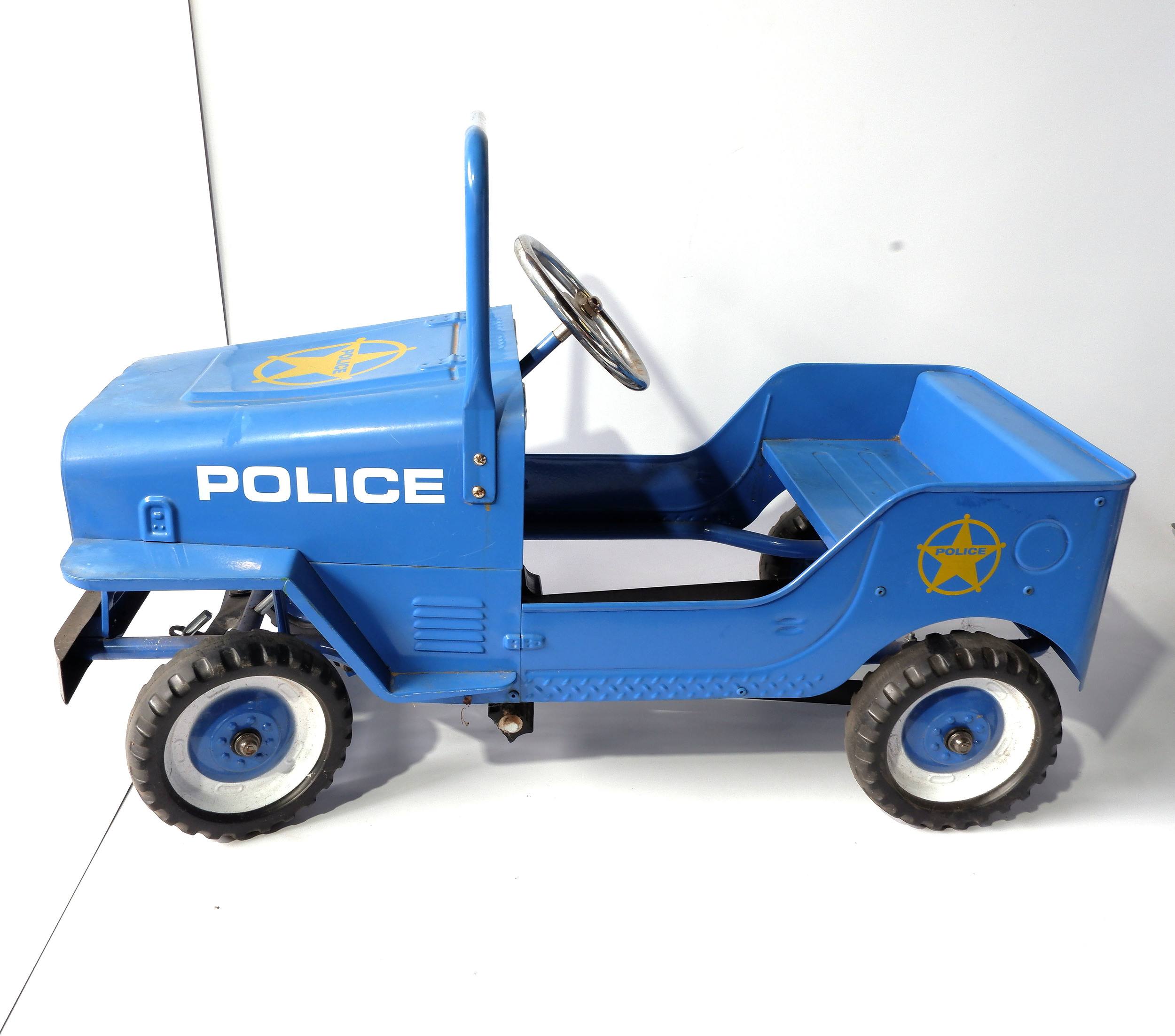 metal police pedal car