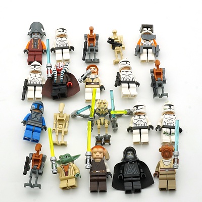 Twenty Star Wars Lego Figures, Including Yoda, General Grievous and More 