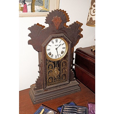 Antique Ingraham Mantle Clock with Key