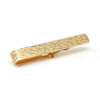 18ct Yellow Gold Tie Bar with Bark Finish, 6.85g