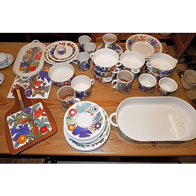 Large Group of Villeroy and Boch Acapulco Table and Serving Ware, 86 Pieces 