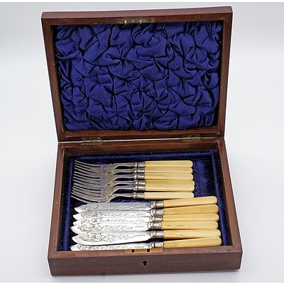 Set of Victorian Ivory Handled and Silver Plated Fish Servers with Sterling Silver Ferrules, Sheffield, 1898