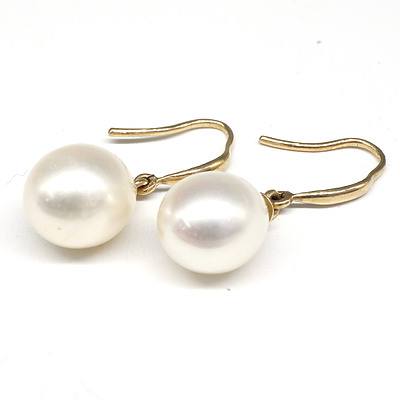 9ct Yellow Gold Freshwater Pearl Earrings