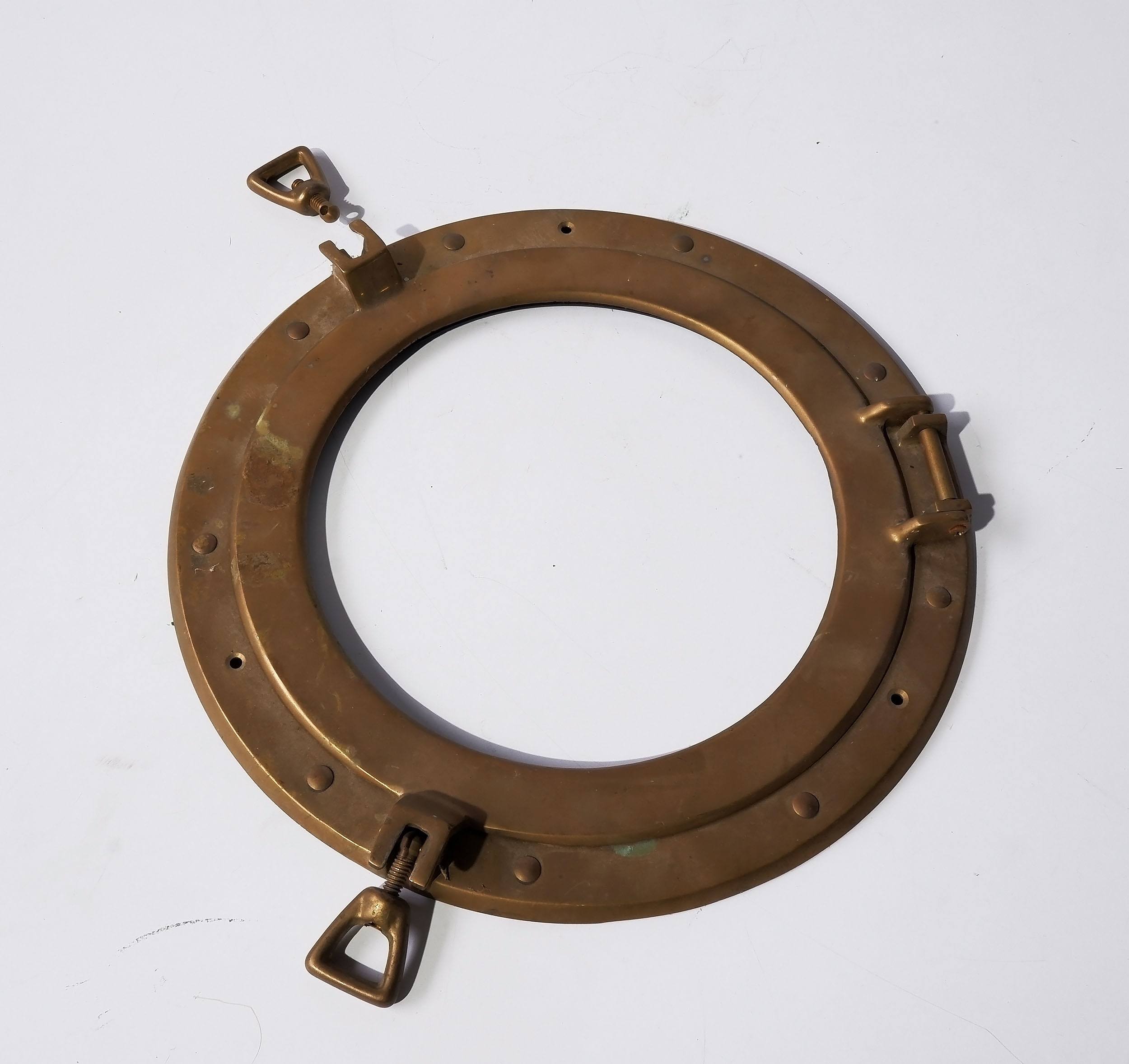 Brass Porthole - Lot 1123840 | ALLBIDS