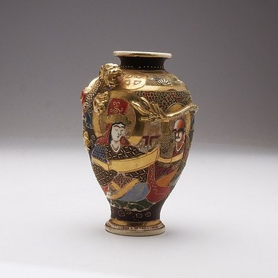 Satsuma Moriage Enamel Dragon Vase with Shimazu Mon Mark to Base, Early 20th Century
