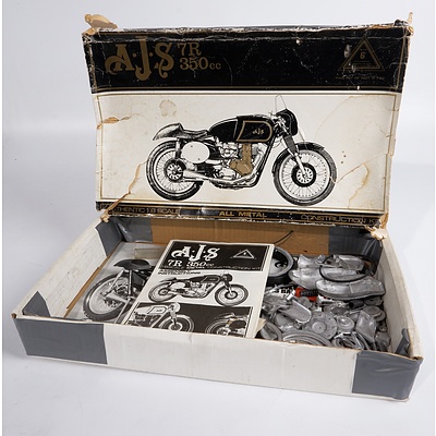Cast Alloy 1:8 Scale Model AJS 7R 350cc 'Boy' Motorcycle by Big 6 Classic Replicas