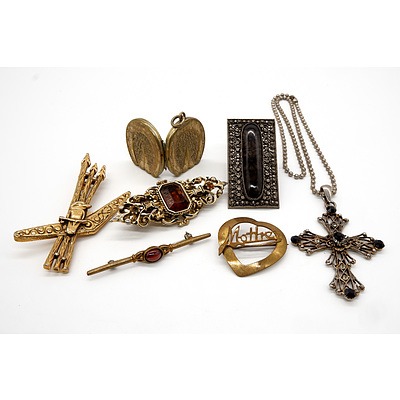 Collection of Retro Gilt Metal Brooches, Pendants and More