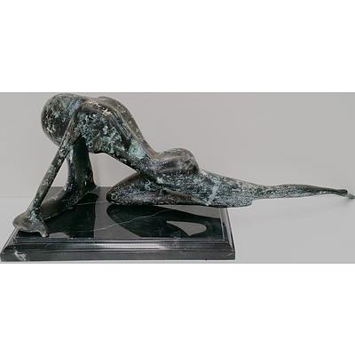 Reproduction Art Deco Style Nude Bronze Lady Statue on Marble Base