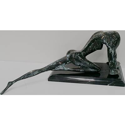 Reproduction Art Deco Style Nude Bronze Lady Statue on Marble Base