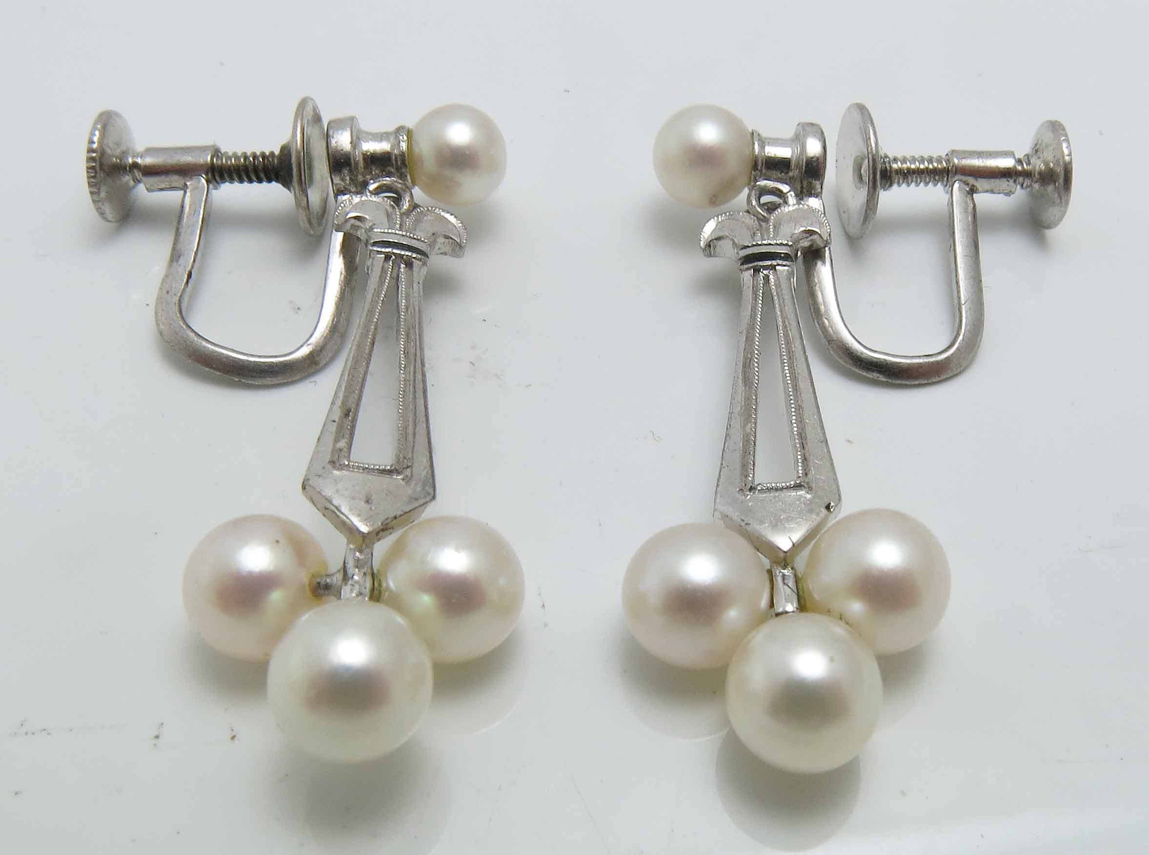 Mikimoto Silver Pearl Earrings - Lot 1100881 | ALLBIDS