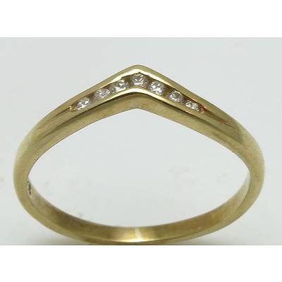 9ct Gold Diamond-Set Vee Ring