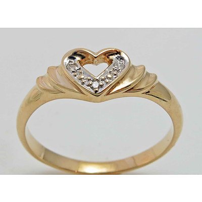 9ct Gold Heart Diamond Ring