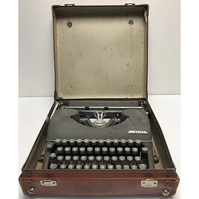 Patria Portable Typewriter and Case