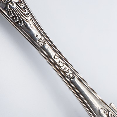 Victorian Crested Silver Kings Pattern Sifting Spoon, John Aldwinckle & Thomas Slater, London, 1888