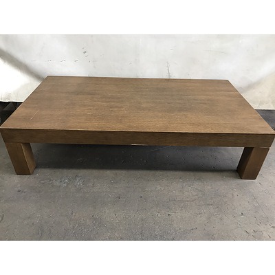 Low Lieing Coffee Table