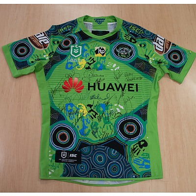 Sia Soliola player cut (number 16) Raiders Indigenous Round Jersey, signed by the 2019 Canberra Raiders team
