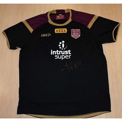 Queensland State of Origin training tee, signed by Josh Papalii