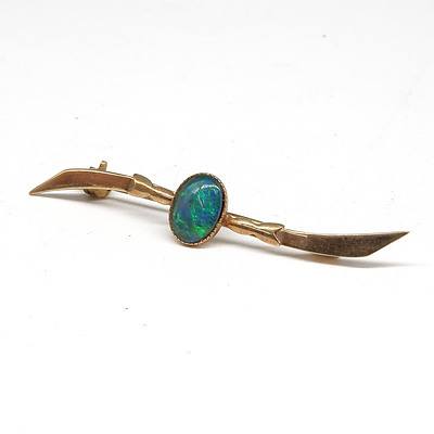 9ct Yellow Gold Bar Brooch with Oval Opal Triplet