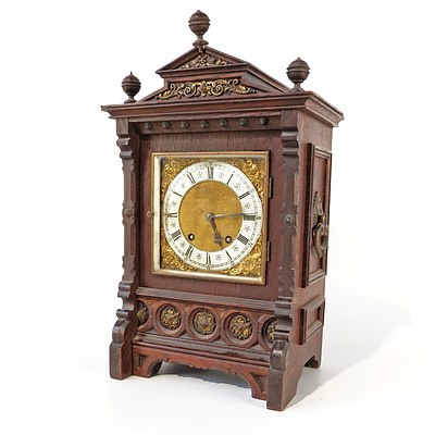 Antique Gothic Revival Oak Mantle Clock in the Eastlake Style with Lenzkirch Movement Retailed by Hardy Brothers Sydney, Late 19th Century