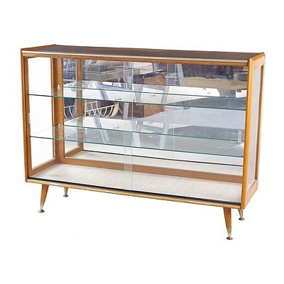 Retro 1960s Display Cabinet with Mirror Back and Glass Sliding Doors