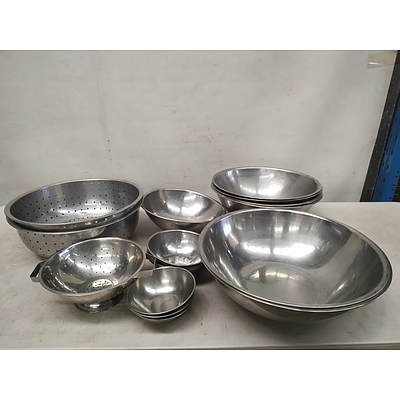 Assorted Mixing Bowl & strain Bowl - lot of 16