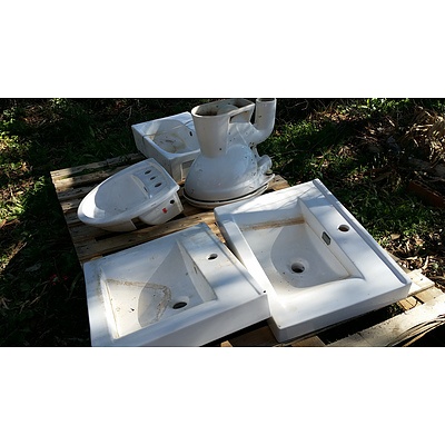 Lot 122 - Assorted Ceramic Basins and Toilet