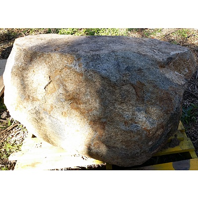 Lot 128 - Large Granite Rock
