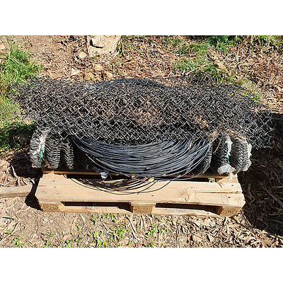 Lot 139 - Assorted Wire Fencing
